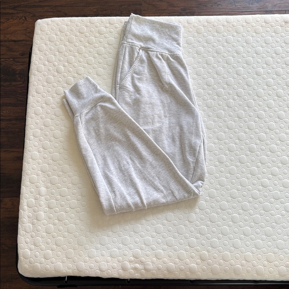 Athleta Women's Gray High-Waisted Joggers - Picture 8 of 17